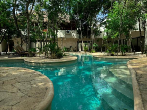 CHARMING ONE BEDROOM PENTHOUSE WITH PRIVATE POOL BY SANDY POWERFUL